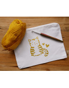 Baumwolletui mit verschiedenen Motiven