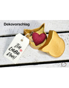 Handbemalte Geschenkschachtel in Katzenform