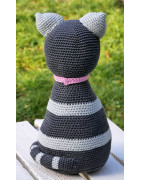 Große Häkelfigur - Katze Lucy